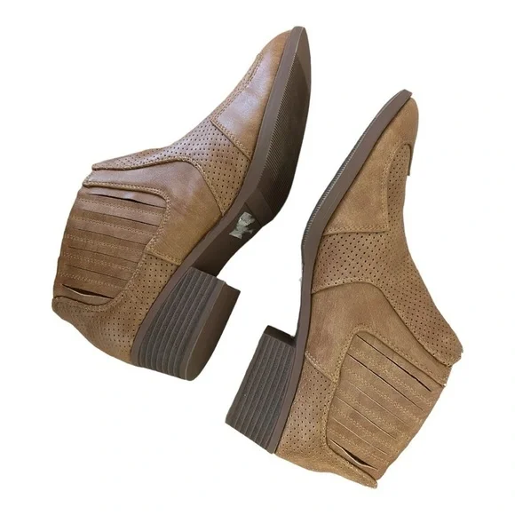 Sophie Sue Ankle Boot Booties Pull On Vegan Comfort Versatile Size 9 - Picture 3 of 8